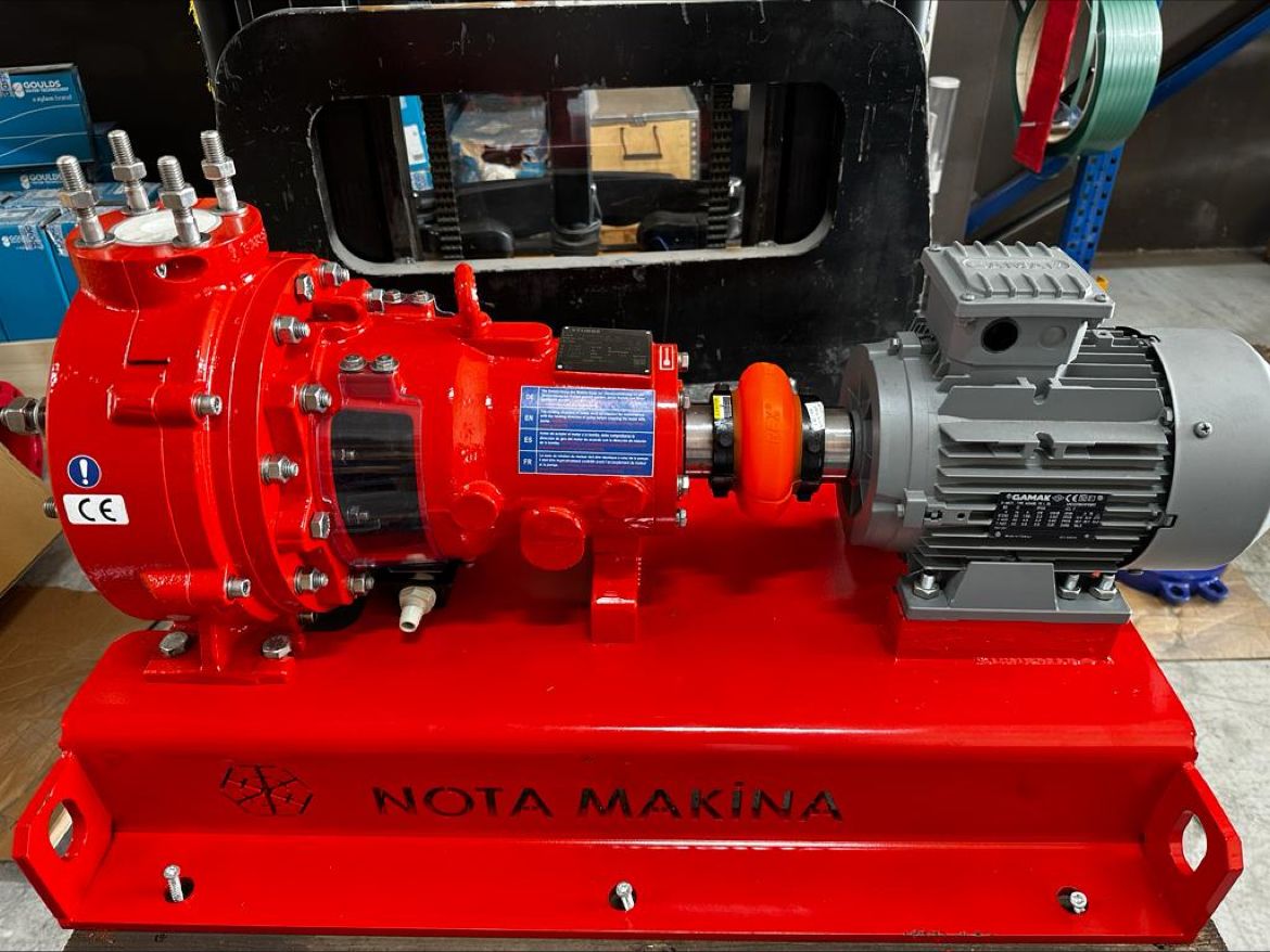 Sülfürik Asit Transferinde Üst Düzey Güvenlik: Stübbe X-Class Asit Pompası Uygulaması